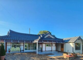 Relax at Stay Yeoul: Private Jacuzzi in Gangneung