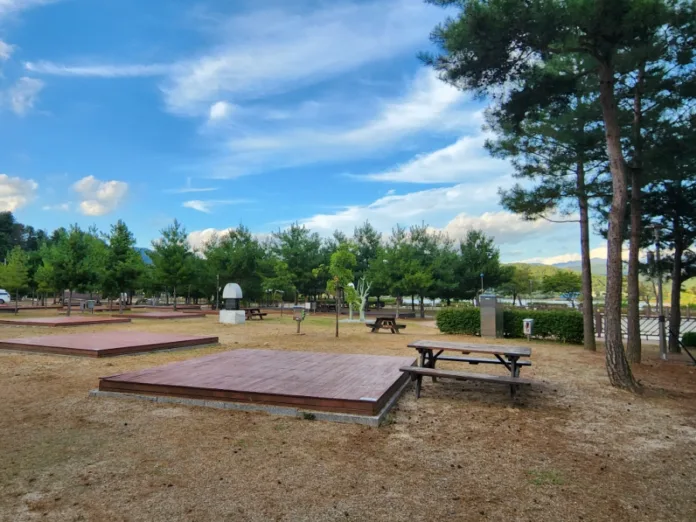 인문학마을캠핑장과 인문학박물관